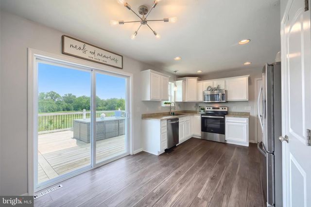 220 W CREST VIEW LN, Gettysburg, PA 17325