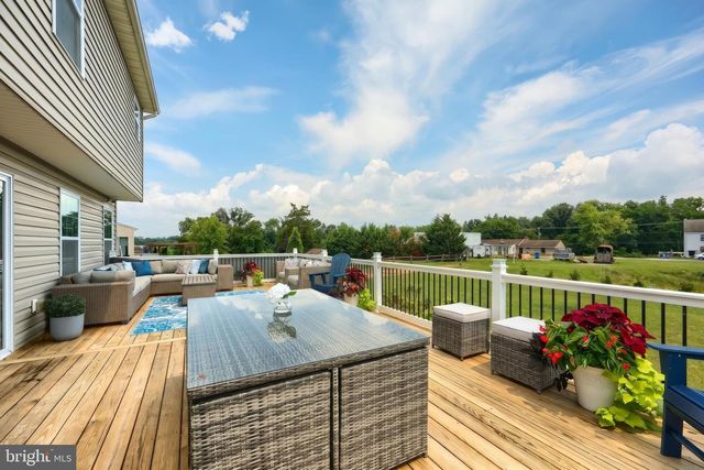 220 W CREST VIEW LN, Gettysburg, PA 17325