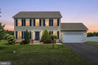 220 W CREST VIEW LN, Gettysburg, PA 17325