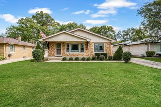17223 69th Avenue, Tinley Park, IL 60477