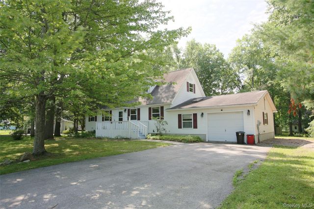 16 Elizabeth Drive, Tivoli, NY 12583