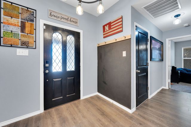 1200 Fairbanks Drive, Ennis, TX 75119