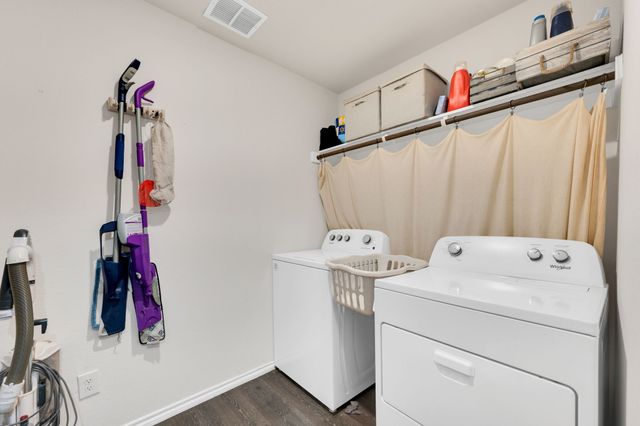 1200 Fairbanks Drive, Ennis, TX 75119