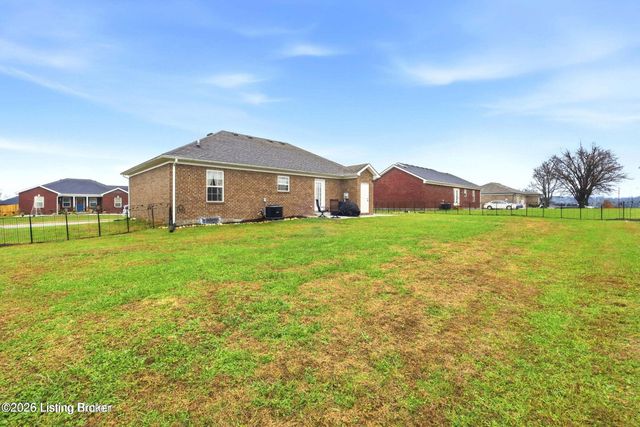 310 Oak Hill Ct, Bardstown, KY 40004