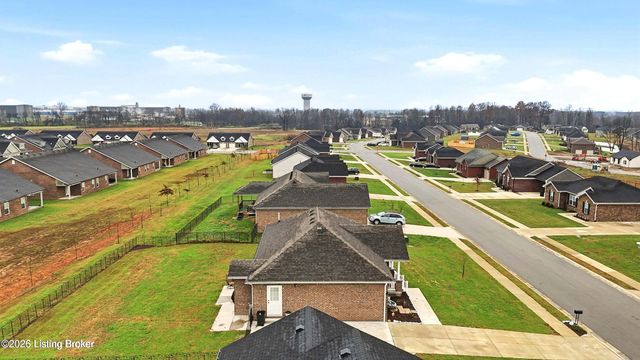 310 Oak Hill Ct, Bardstown, KY 40004