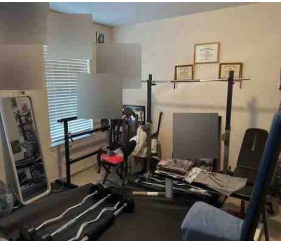 220 Maplecrest Drive, Desoto, TX 75115
