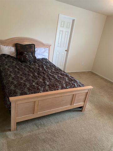 220 Maplecrest Drive, Desoto, TX 75115