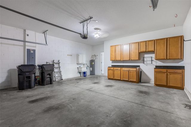 19270 FALLGLO DRIVE, Orlando, FL 32827