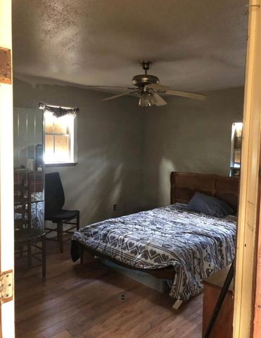 204 Kangaroo, Onalaska, TX 77360