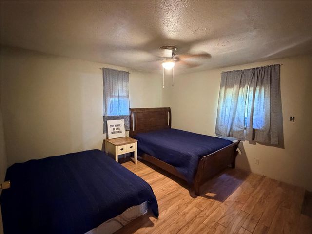 204 Kangaroo, Onalaska, TX 77360