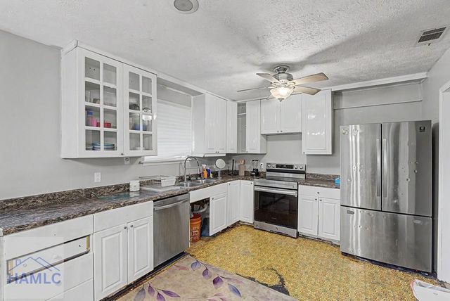 295 Kelly Davis Road, Richmond Hill, GA 31324