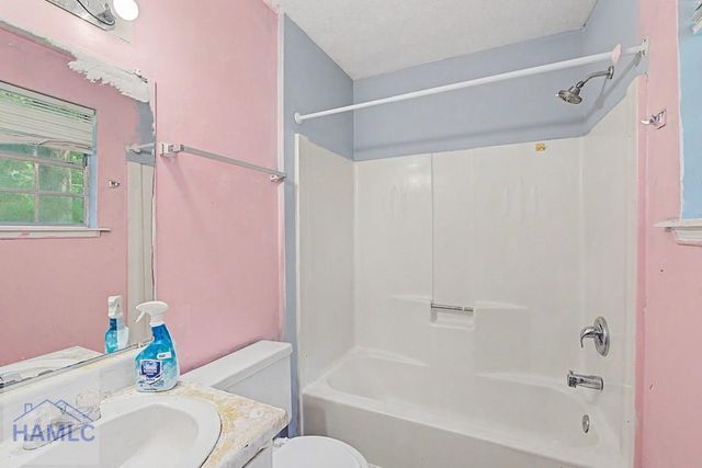 295 Kelly Davis Road, Richmond Hill, GA 31324