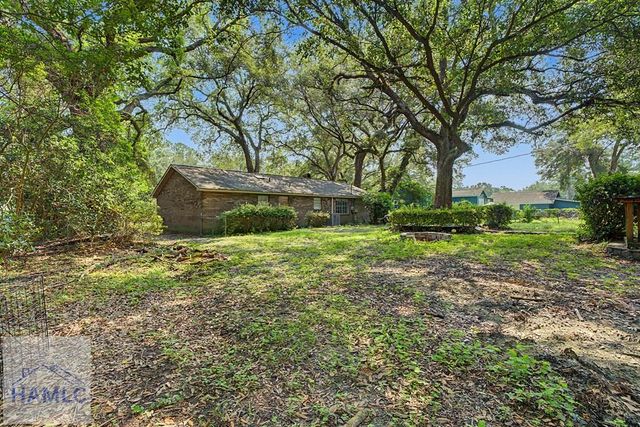 295 Kelly Davis Road, Richmond Hill, GA 31324