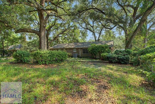 295 Kelly Davis Road, Richmond Hill, GA 31324