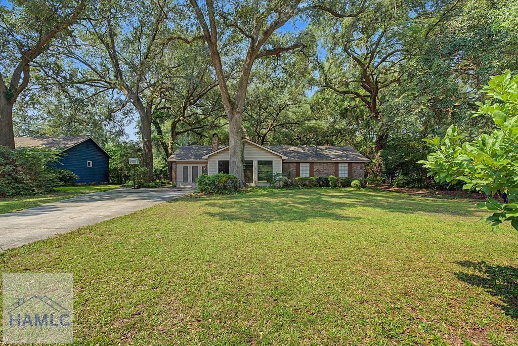 295 Kelly Davis Road, Richmond Hill, GA 31324