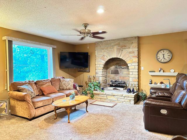 67 Powhatan Drive, Cherokee Village, AR 72529