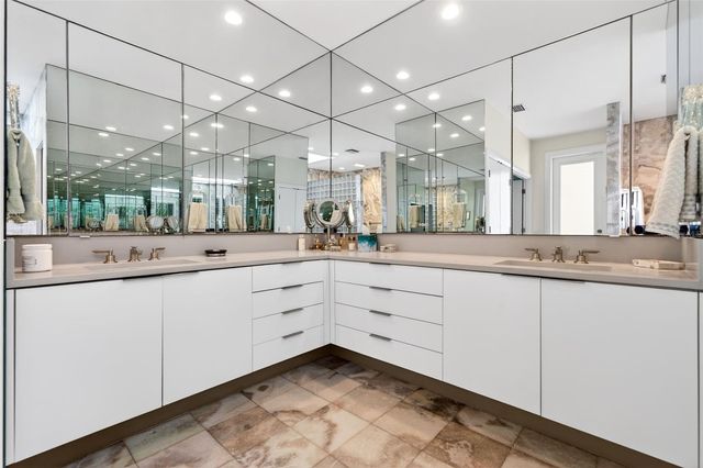 1571 HARBOR CAY LANE, Longboat Key, FL 34228