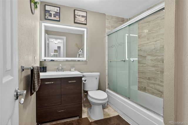 1455 S Bahama Street, Aurora, CO 80017