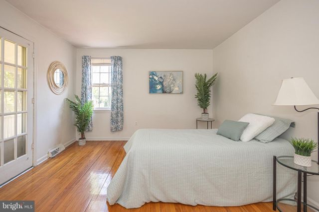 2316 SHIPLEY RD, Wilmington, DE 19803