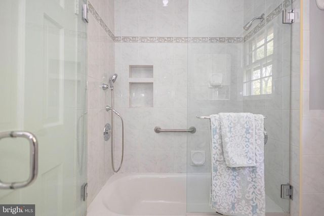 2316 SHIPLEY RD, Wilmington, DE 19803