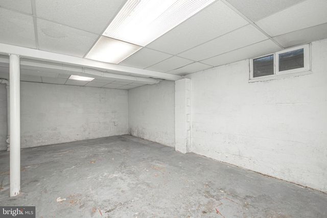 2316 SHIPLEY RD, Wilmington, DE 19803