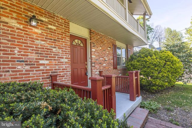 2316 SHIPLEY RD, Wilmington, DE 19803