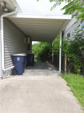 4633 Lawn Avenue, Kansas City, MO 64130