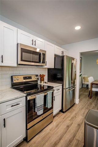 9341 Green Meadows Way 2, Palm Beach Gardens, FL 33418