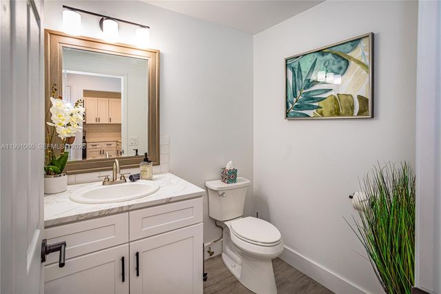 9341 Green Meadows Way 2, Palm Beach Gardens, FL 33418