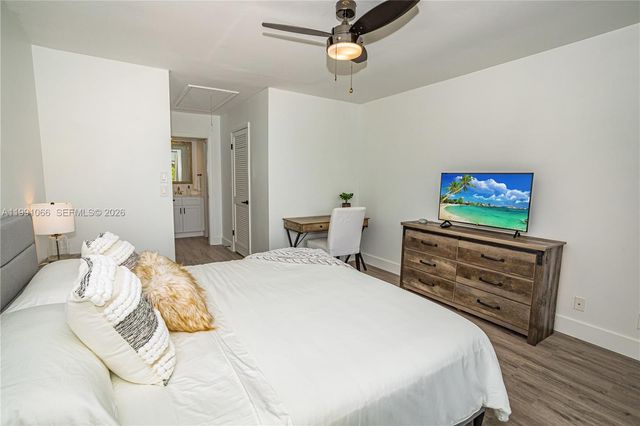 9341 Green Meadows Way 2, Palm Beach Gardens, FL 33418