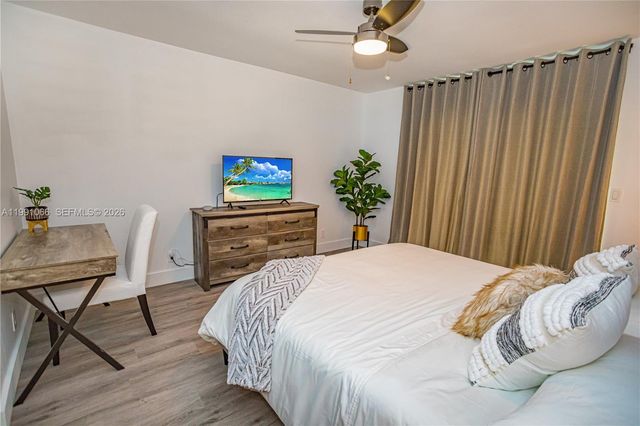 9341 Green Meadows Way 2, Palm Beach Gardens, FL 33418