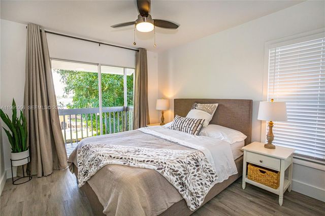 9341 Green Meadows Way 2, Palm Beach Gardens, FL 33418