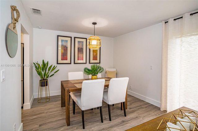 9341 Green Meadows Way 2, Palm Beach Gardens, FL 33418