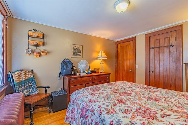 79 Maplehurst Road, Irondequoit, NY 14617