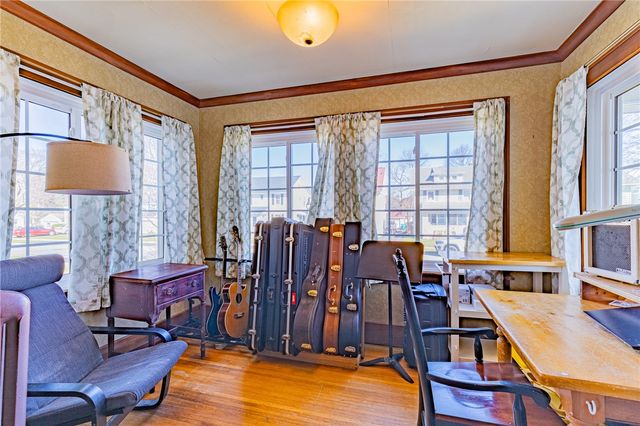 79 Maplehurst Road, Irondequoit, NY 14617