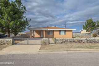 112 Romero Drive, Las Cruces, NM 88007