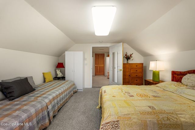 516 Kiebert LOOP, Hope, ID 83836