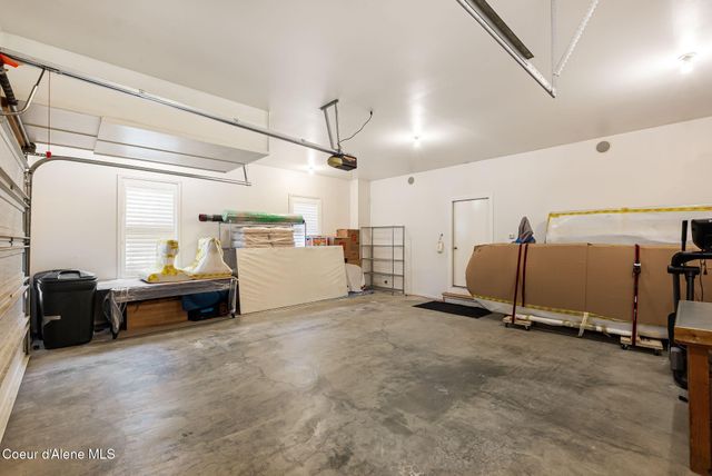 516 Kiebert LOOP, Hope, ID 83836