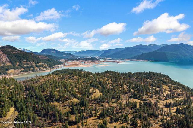 516 Kiebert LOOP, Hope, ID 83836