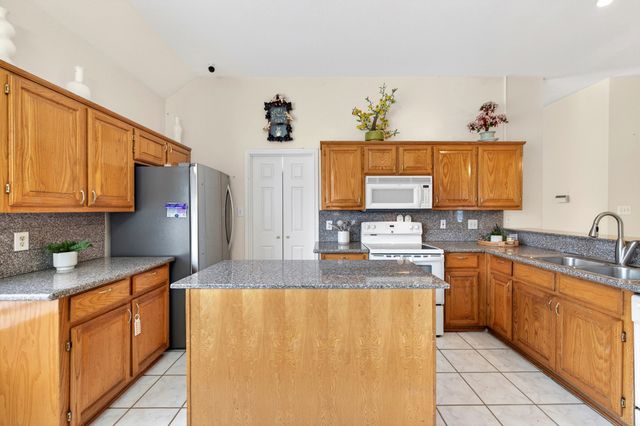 2205 Davin Drive, Carrollton, TX 75006