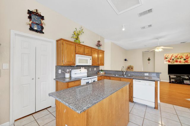 2205 Davin Drive, Carrollton, TX 75006