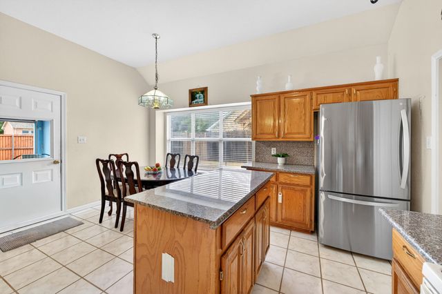 2205 Davin Drive, Carrollton, TX 75006