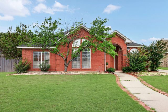 2205 Davin Drive, Carrollton, TX 75006