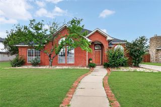 2205 Davin Drive, Carrollton, TX 75006