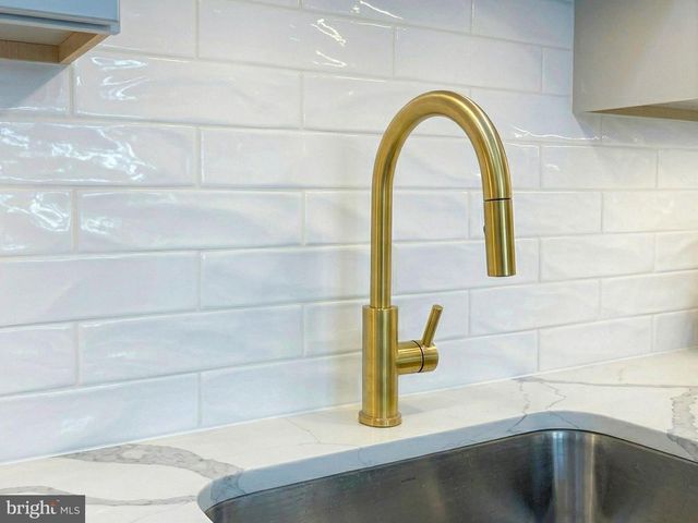 407 S CENTRAL BLVD, Broomall, PA 19008