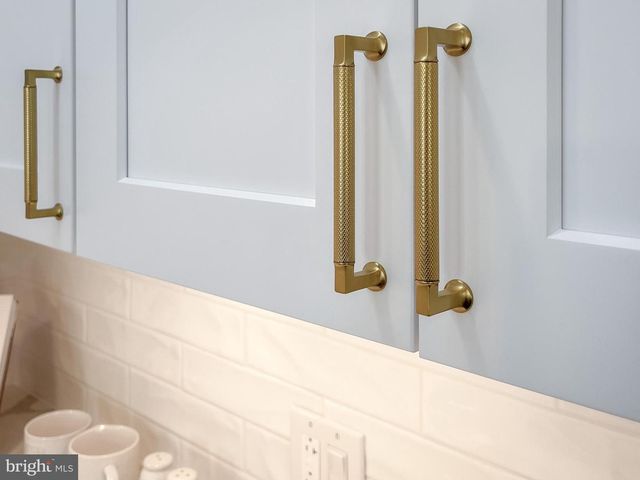 407 S CENTRAL BLVD, Broomall, PA 19008