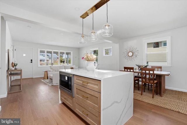 407 S CENTRAL BLVD, Broomall, PA 19008