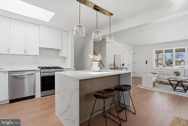 407 S CENTRAL BLVD, Broomall, PA 19008