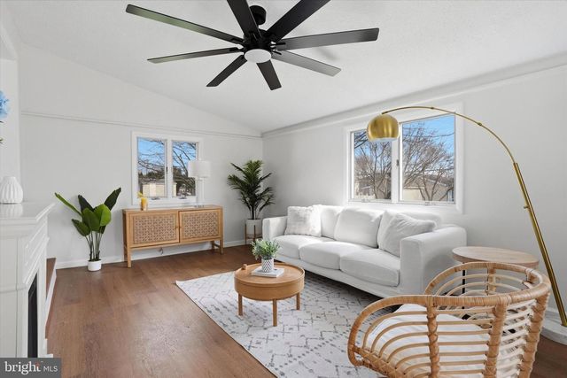 407 S CENTRAL BLVD, Broomall, PA 19008