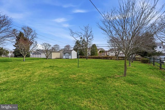 407 S CENTRAL BLVD, Broomall, PA 19008